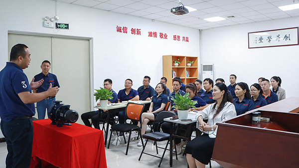 新品發(fā)布|創(chuàng)升TMM40-25襯氟磁力泵,耐強(qiáng)酸堿,體積小,可替換進(jìn)口襯氟磁力泵